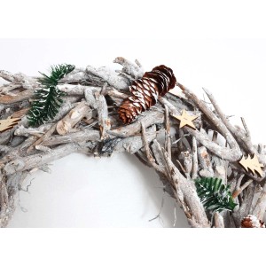 XXL Adventskranz aus Holz, rund, ohne Kerzen. Weihnachtsdeko mit Zapfen und Holzfiguren.