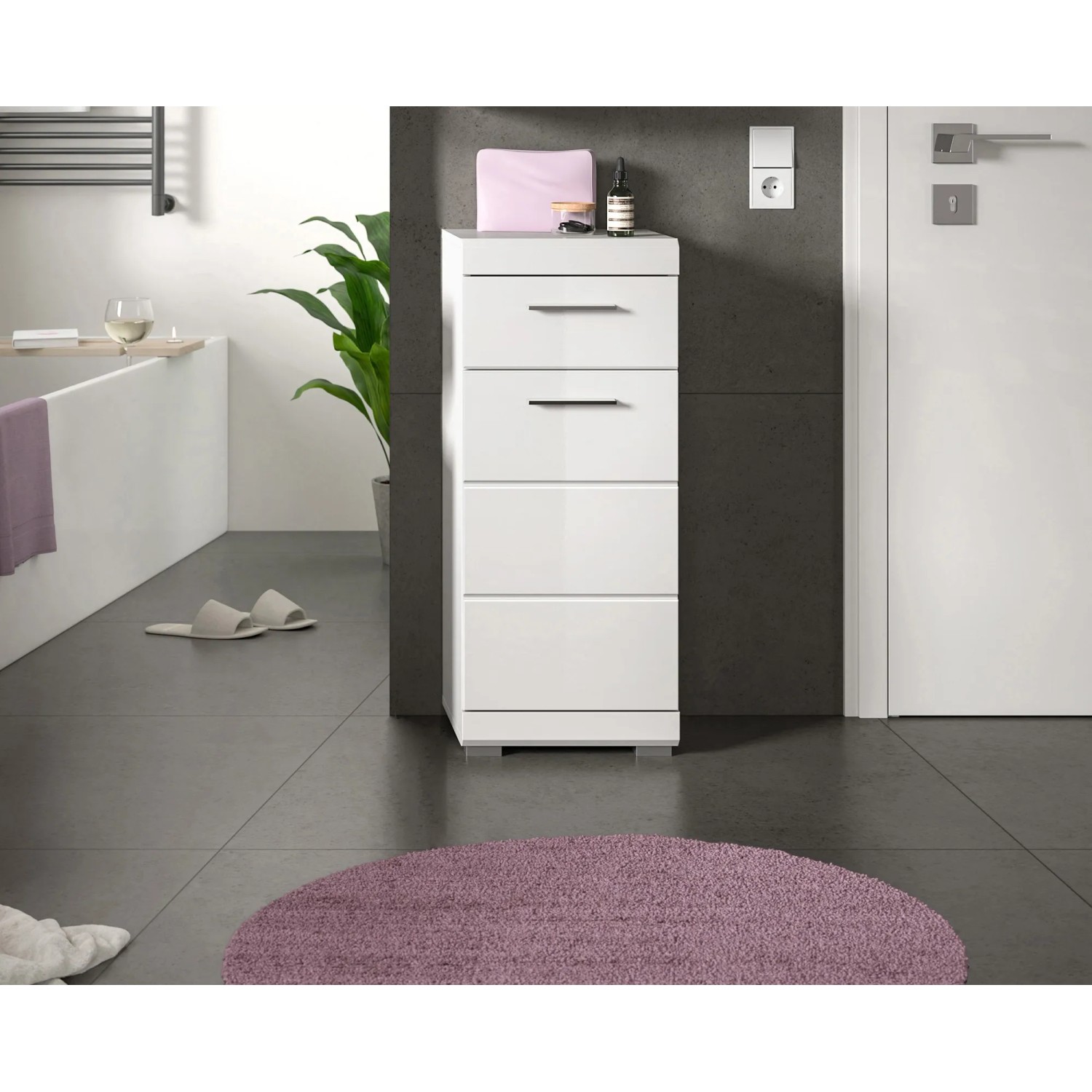 Weißer Hochglanz Bad-Standschrank (37x88x31cm) mit vier Schubladen im modernen Badezimmer.