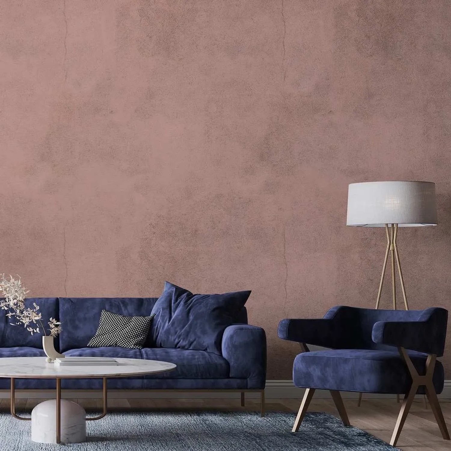 Wohnraum mit Wandfarbe in Taupe von Tadessi, blaue Couch und Sessel.