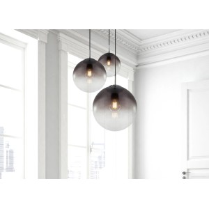 Moderne Globo Pendelleuchte Varus Chrom mit drei rauchfarbigen Glaskugeln.