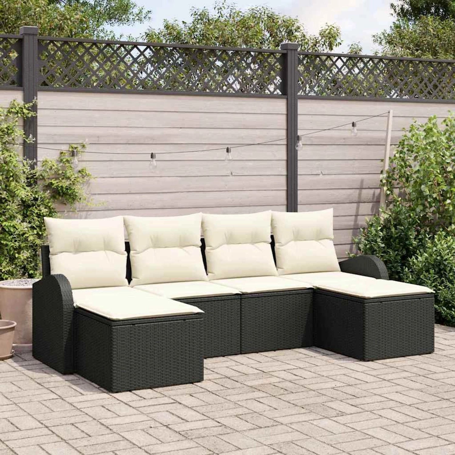 Schwarzes vidaXL Garten-Sofa-Set aus Rattan mit weißen Kissen, 6-teilig.