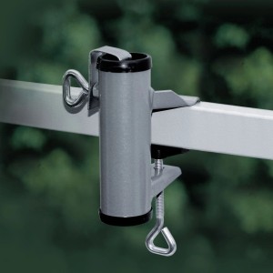 Videx Garden Sonnenschirmhalter aus Aluminium zur Montage am Balkongeländer.