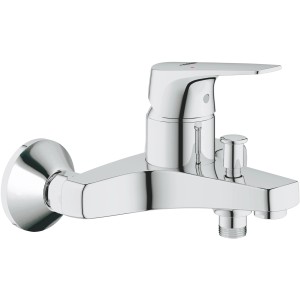 Grohe Einhand-Wannenbatterie BauFlow Chrom für die Wandmontage im Badezimmer.