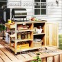 Outsunny Grillwagen aus Stahl und Tannenholz mit Ablageflächen und Schrank.