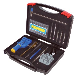 378-teiliges Uhrmacherwerkzeug-Set im Koffer für Reparaturen und Wartung von Uhren.