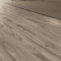 Kaindl Laminat Masterfloor Oak Blackwood, 7mm stark, in Eichenoptik verlegt im Wohnraum.