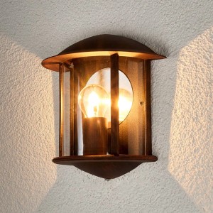 Braune Lindby Außenwandleuchte Maelis aus Aluminium mit E27 Fassung, spritzwassergeschützt.