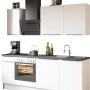 Moderne Optifit Küchenzeile Optikoncept Arvid 210 cm in Weiß mit dunkler Arbeitsplatte.