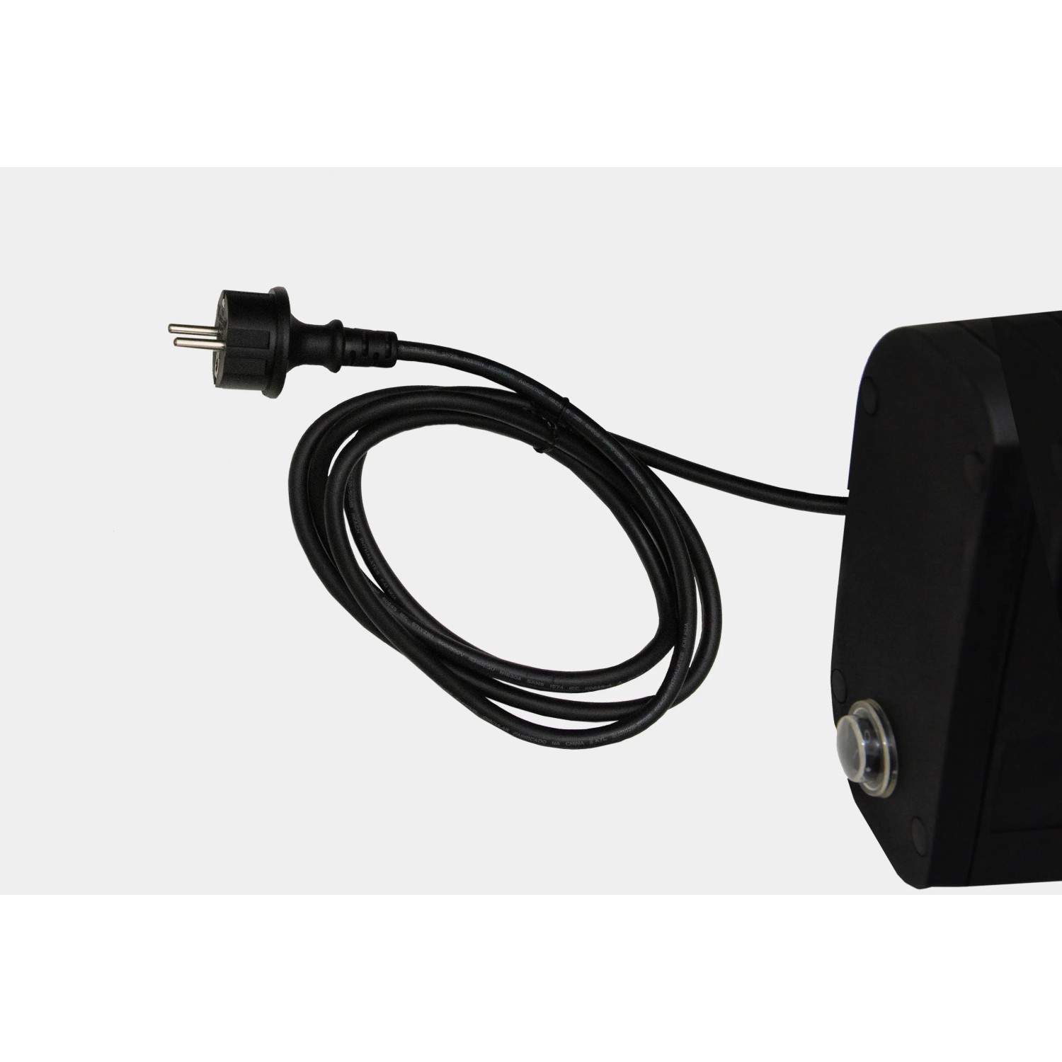 Detailaufnahme des Palram Infrarot Heizstrahlers (1800 W) für Terrassen, mit Kabel und Stecker.