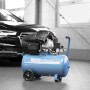 Blauer Güde Kompressor 405/10/50 mit schwarzem Aggregat und Rädern vor einem Auto.