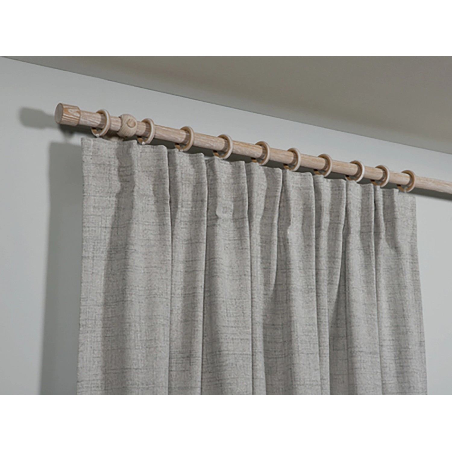 Gardinia Gardinenstangen-Set Shorty, Eiche Castell gekälkt, 200 cm. Holz-Gardinenstange mit Vorhang.