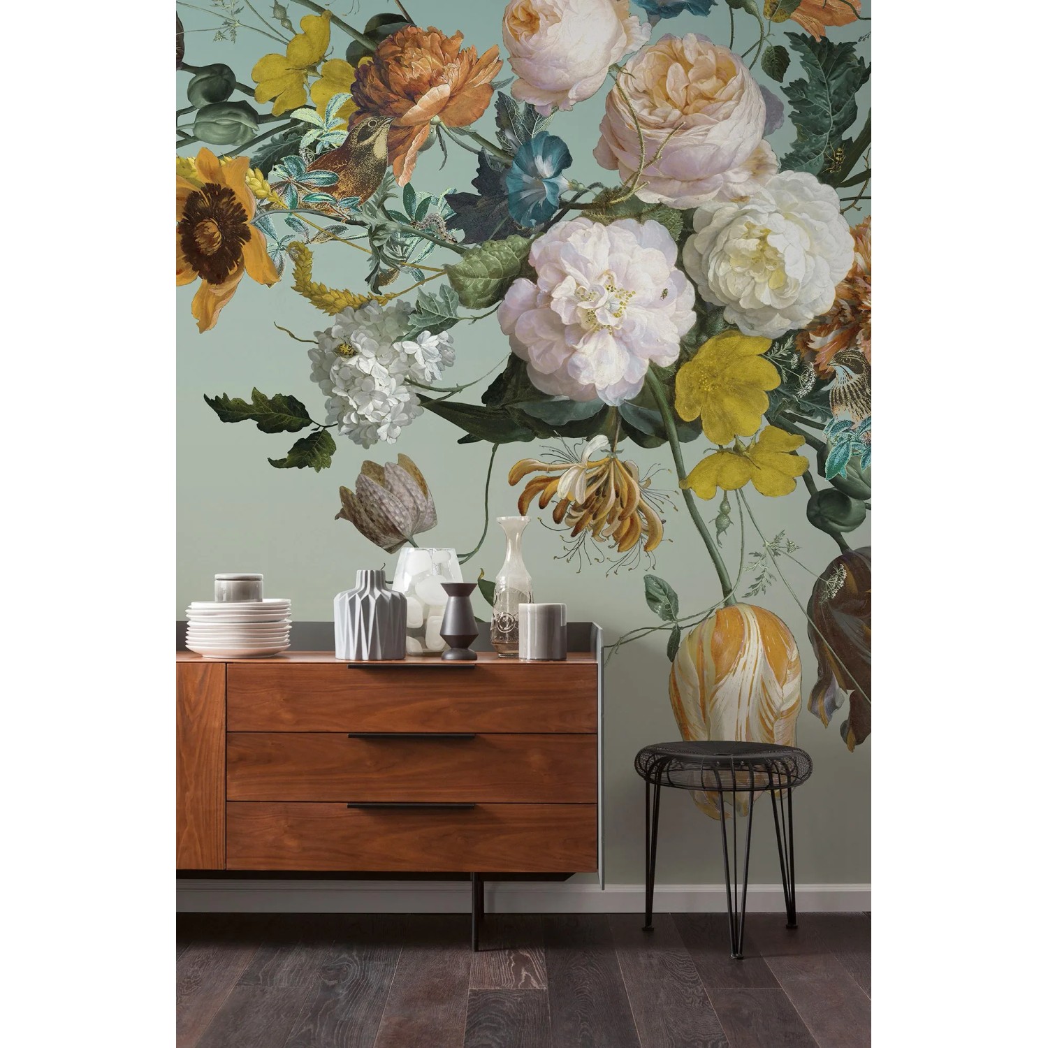 Komar Vliesfototapete Cultivé, florales Stillleben mit Rosen und Sonnenblumen.