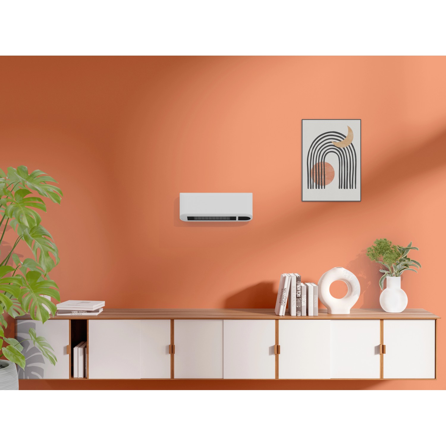 Weißer Wand-PTC-Heizstrahler Sollia Hot Air 2.000 W an orangefarbener Wand montiert.