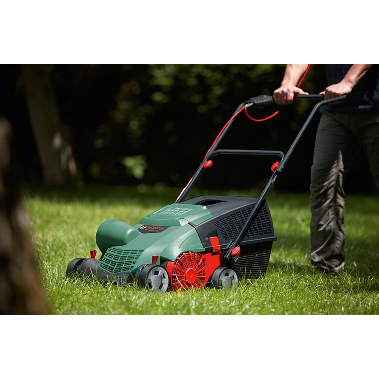 Bosch ElektroVertikutierer UniversalVerticutter 1100 kaufen bei OBI