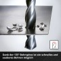 Einhell Metallbohrer-Set beim Bohren in Metall, Späne sichtbar.