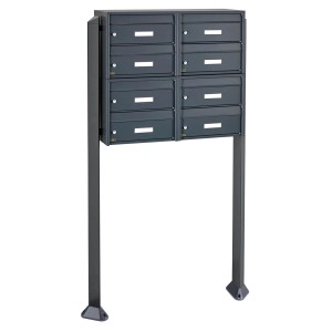 Freistehende Burg Wächter Briefkastenanlage Anthrazit für 8 Parteien mit Namensschild.