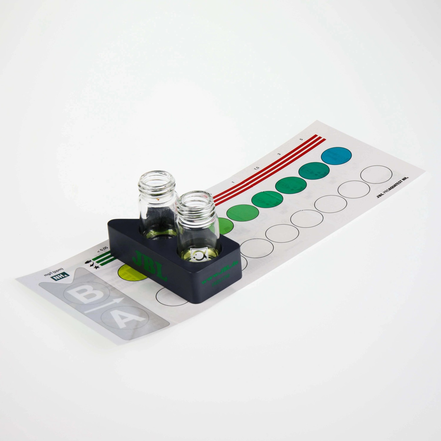 JBL ProAquaTest NH4 Ammonium/Ammoniak Wassertest für Aquarien, mit Küvetten und Farbskala.