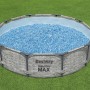 Bestway Stahlrahmenpool Steel Pro MAX, Ø 305 cm, grau, mit Wasser gefüllt.