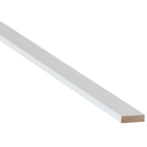 Weiß lackierte Rechteckleiste aus Holz, 5x20x900 mm, für vielseitige Anwendungen im Innenausbau.