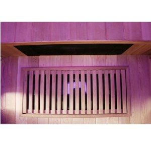Detailaufnahme Infrarotkabine Pierson Pro mit Holzverkleidung und Lüftungsgitter.