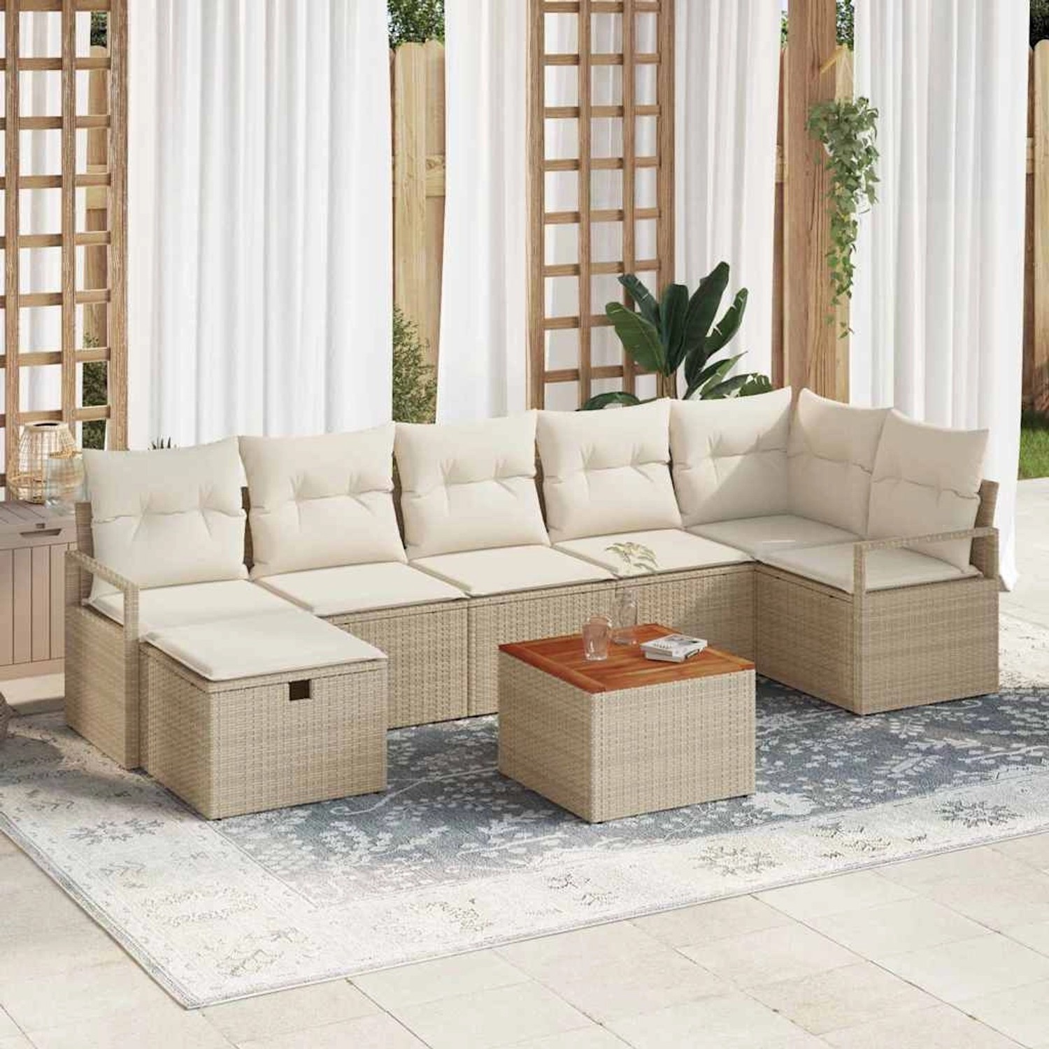 Beiges 8-teiliges Garten-Sofa-Set aus Poly Rattan mit Kissen und Stauraum.