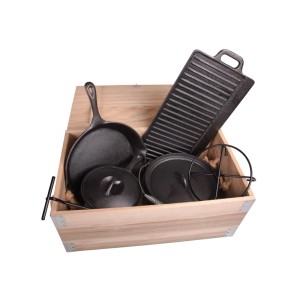 DELUKE Kochset SIENA aus Gusseisen, schwarz, in Holzkiste: Topf, Pfanne, Stieltopf.