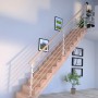 Helle, gerade Buchenholztreppe Lindos mit Design-Geländer und Setzstufen im Innenraum.