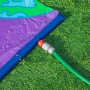 Bestway H2OGO Lunar Launch Wasserrutsche (488cm) mit Gartenschlauchanschluss auf Rasen.
