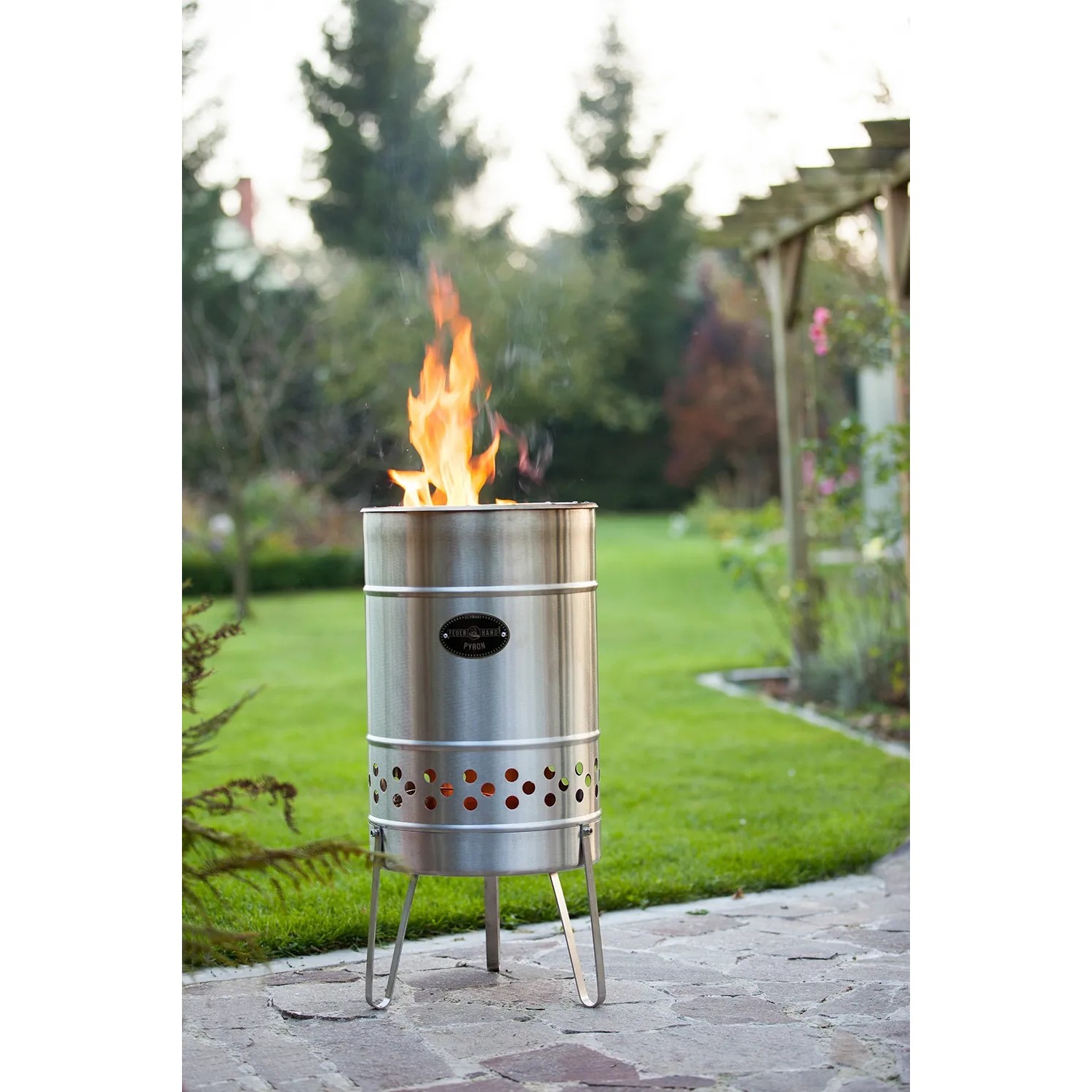 Feuerhand Pyron Feuertonne aus Edelstahl, 25 l, für Lagerfeuer im Garten.