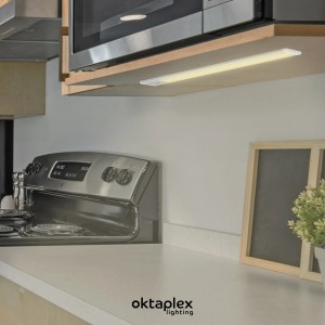Oktaplex Riva LED Unterbauleuchte 2er Set, dimmbar, warmweiß, Aluminium, mit Sensor und Schalter.