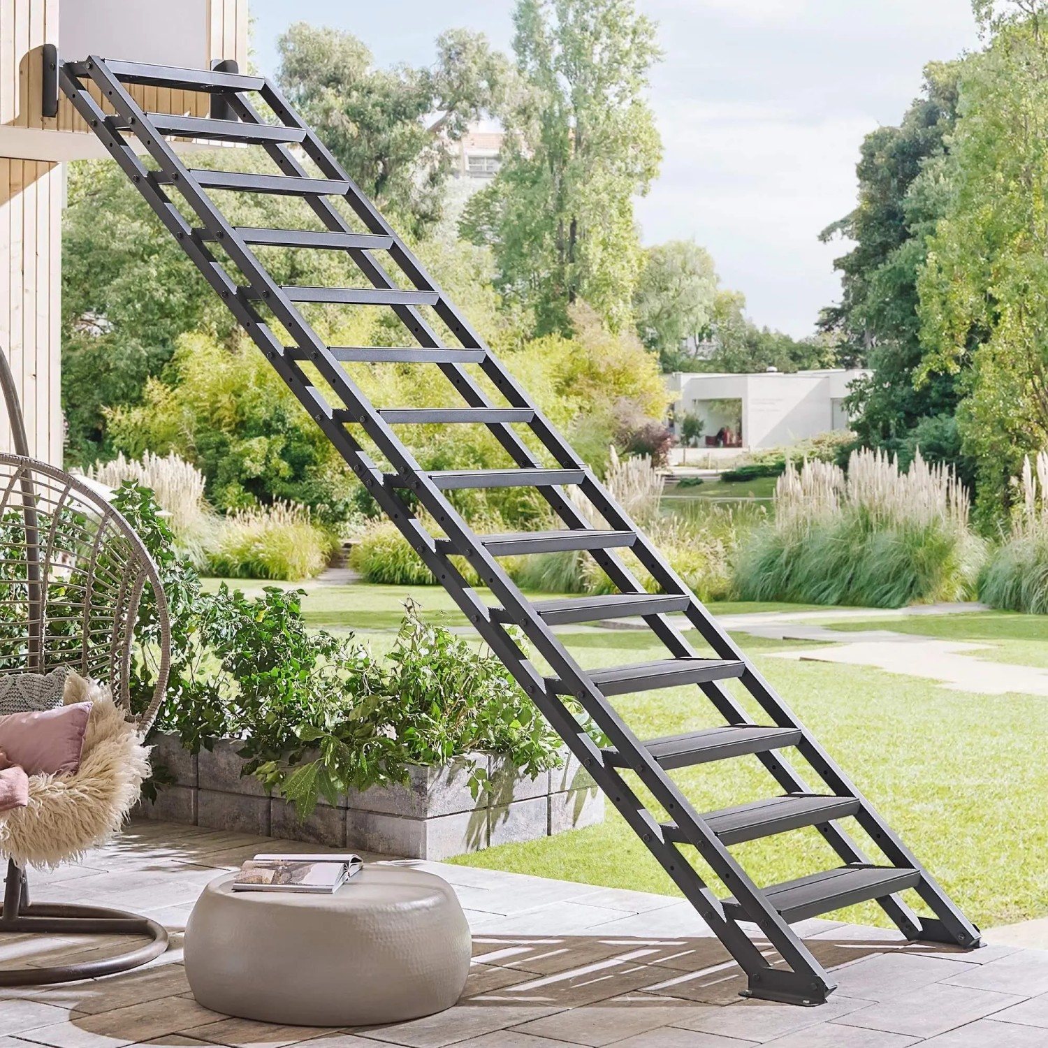 Treppen Intercon Außentreppe Hollywood Anthrazit Sonderedition WPC-Anthrazit Stufenbreite 100 cm Mit 18 Stufen Ohne Geländer