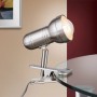 Orion Klemmleuchte Wilhelm, satinierte Metall-Klemmlampe für flexible Beleuchtung.