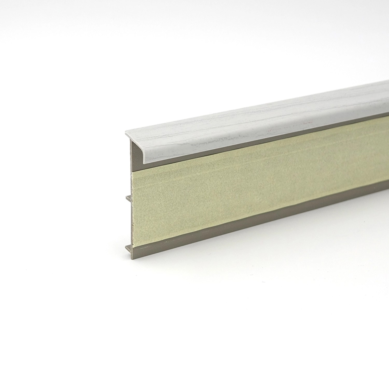 Teppicheinklebeleiste 50 Silbergrau 15 x 15 x 2500 mm