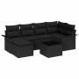 Schwarzes 7-teiliges Garten-Sofa-Set aus Poly Rattan mit Kissen und Tisch.