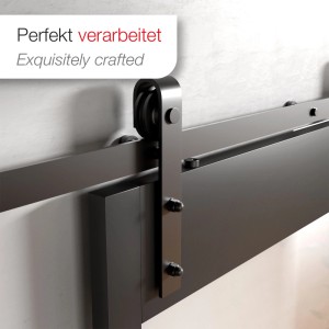 Schwarzes SOTECH Rollen Set aus Stahl für Schiebetüren, seitlich an schwarzer Tür montiert. Zubehör für Türen.
