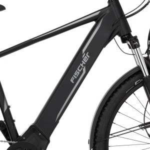 Detailansicht des schwarzen Fischer E-Bike Terra 5.0i mit Diamantrahmen.
