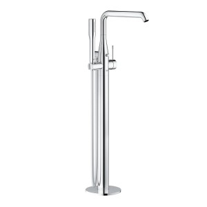 Grohe Essence Wannenbatterie zur Bodenmontage in Chromoptik mit Handbrause.