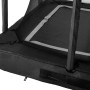 Detailaufnahme: Schwarzes Salta Premium Ground Trampolin mit Schutzrand und Belüftungssystem.
