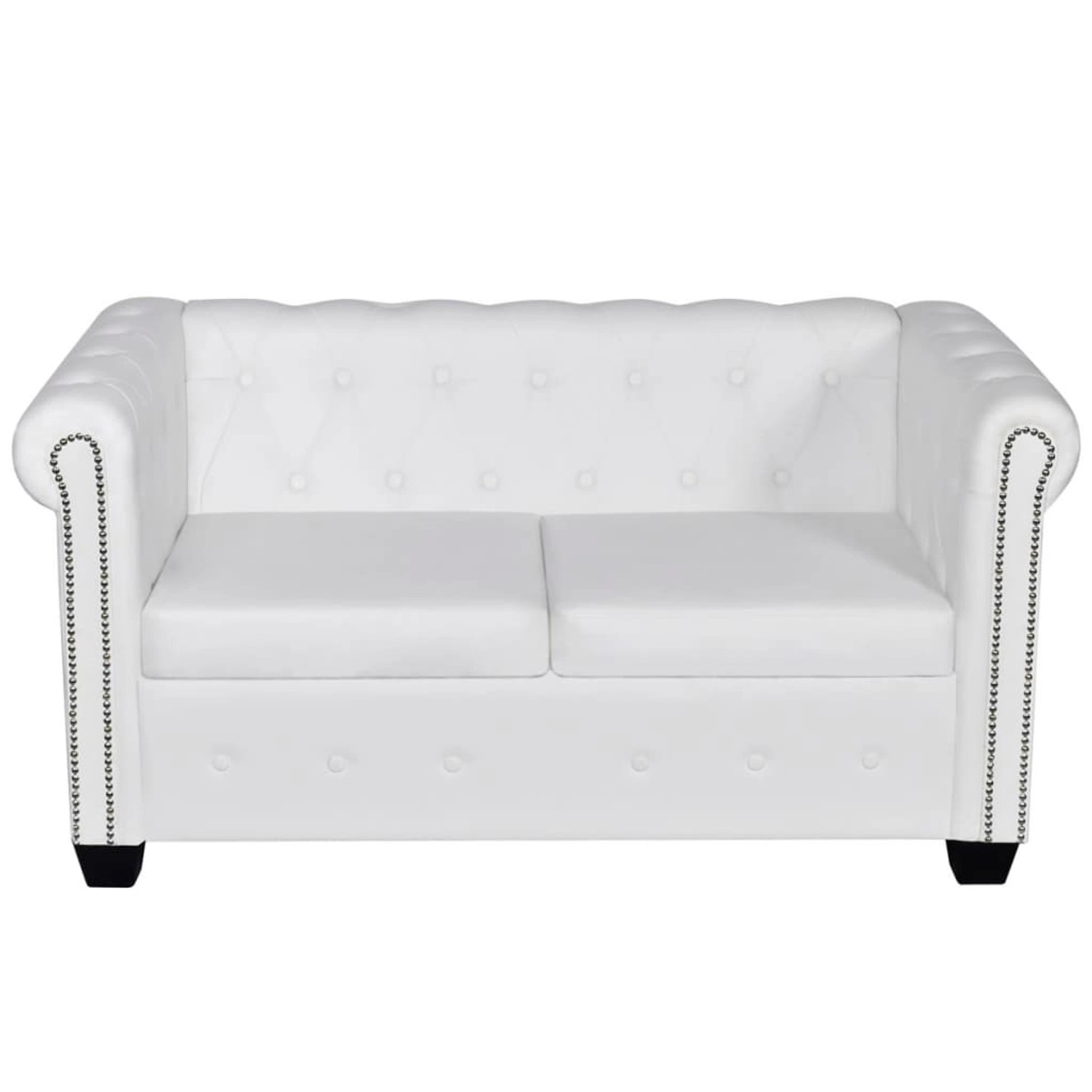 Weißes 2-Sitzer Chesterfield Sofa aus Kunstleder mit Knopfheftung und Ziernägeln.