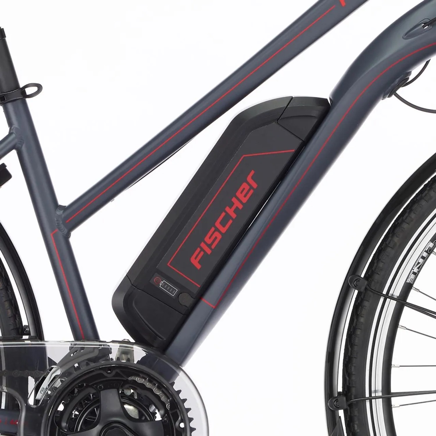 Detailaufnahme: Graues Fischer E-Bike Trekking-Fahrrad ETD 1806 mit Akku am Rahmen.