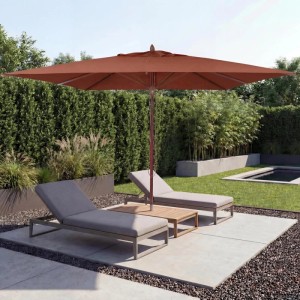 Großer, eckiger Terracotta-Sonnenschirm 4x4m mit Holzstange im Garten. MCW Ersatz-Bezug aus Polyester.