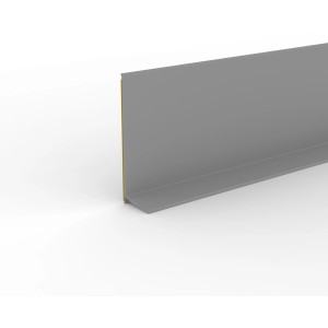 Graue, selbstklebende Weichsockelleiste, 15x50x5000 mm, für saubere Abschlüsse.