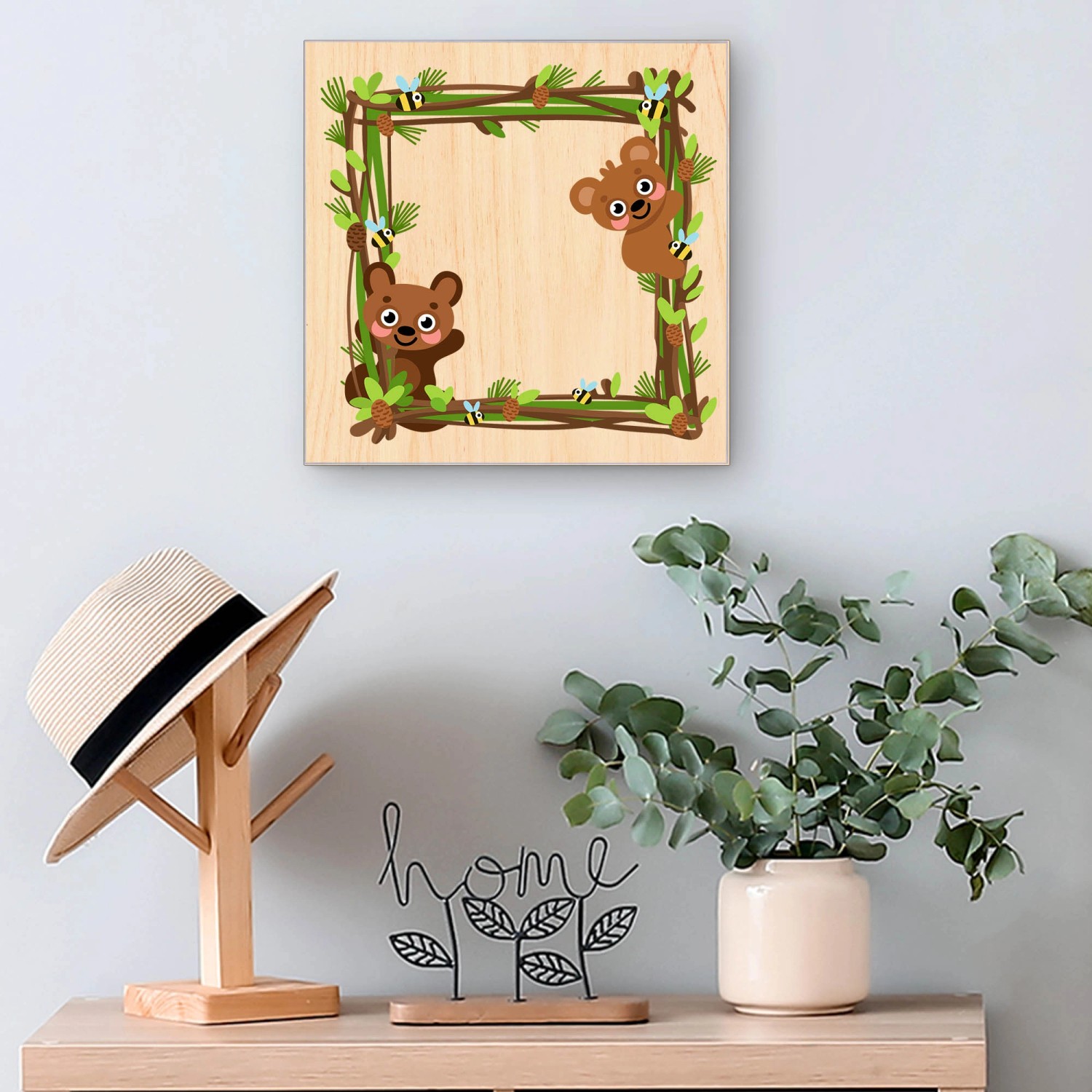 Banjado Schlüsselkasten mit Waldtier-Rahmen, 30x30cm, weiße Schlüsselaufbewahrung mit 50 Haken.