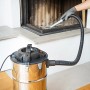 Aschesauger AS-20/1200 A Edelstahl im Einsatz zur Kaminreinigung.