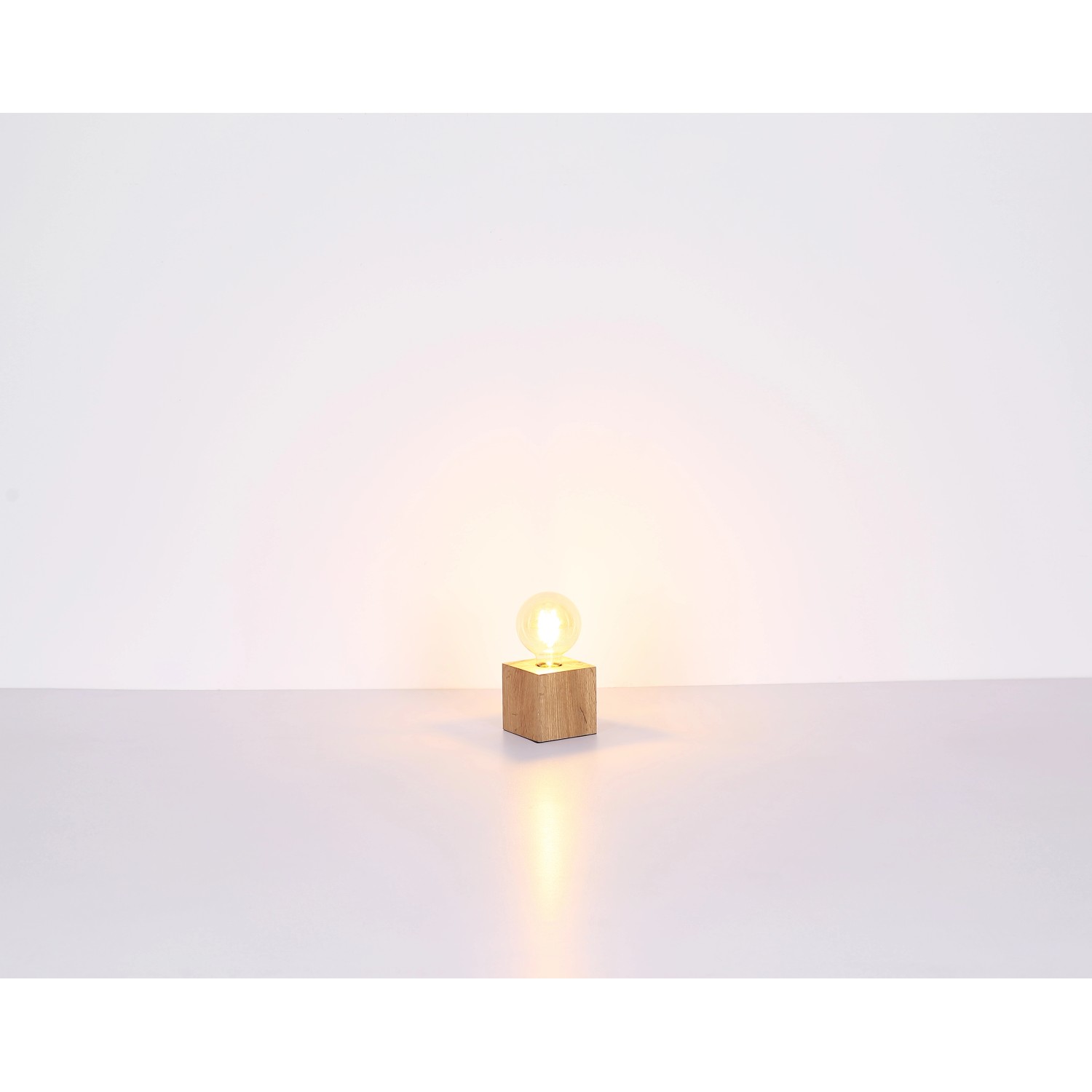 Globo Tischlampe Erna, 1-flammig, dunkelbraun, mit E27 Fassung. Design-Tischleuchte aus Holz.