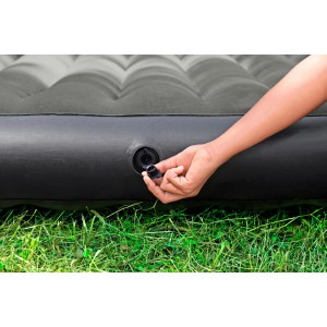 Bestway TriTech Luftbett (1 Person): Hand schließt Ventil. Ideal für Camping und Gäste.