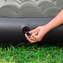 Bestway TriTech Luftbett (1 Person): Hand schließt Ventil. Ideal für Camping und Gäste.
