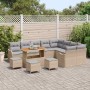 Beiges 13-teiliges Garten-Sofa-Set aus Poly Rattan mit Tisch und Hockern.