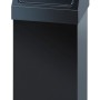 Schwarzer, eckiger PROREGAL Abfallbehälter Haiti mit Push-Deckel, 55 Liter.