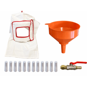 AEROCAP 301 Sandstrahlgerät Zubehör-Set: Schutzhaube, orangefarbener Trichter, Düsen und Ventil für Schleifarbeiten.